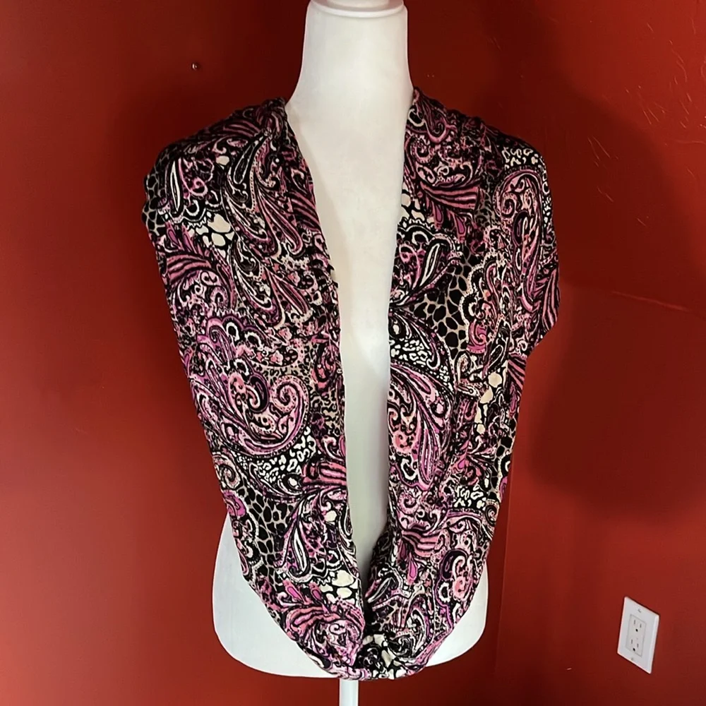 Infinity scarf/ headdress rayon and spandex material - Picture 2 of 5